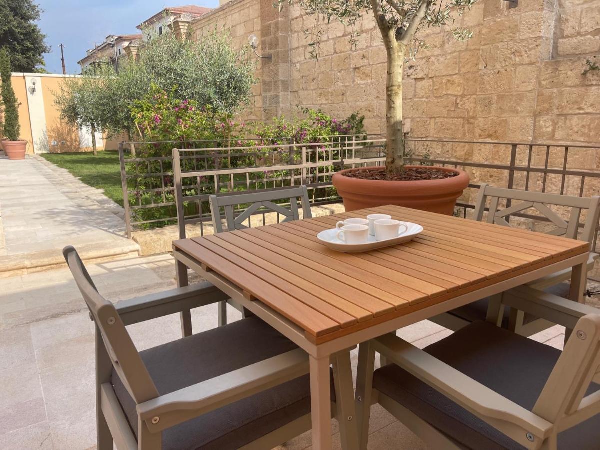Palazzo Pitagora Hotel Taranto Ngoại thất bức ảnh