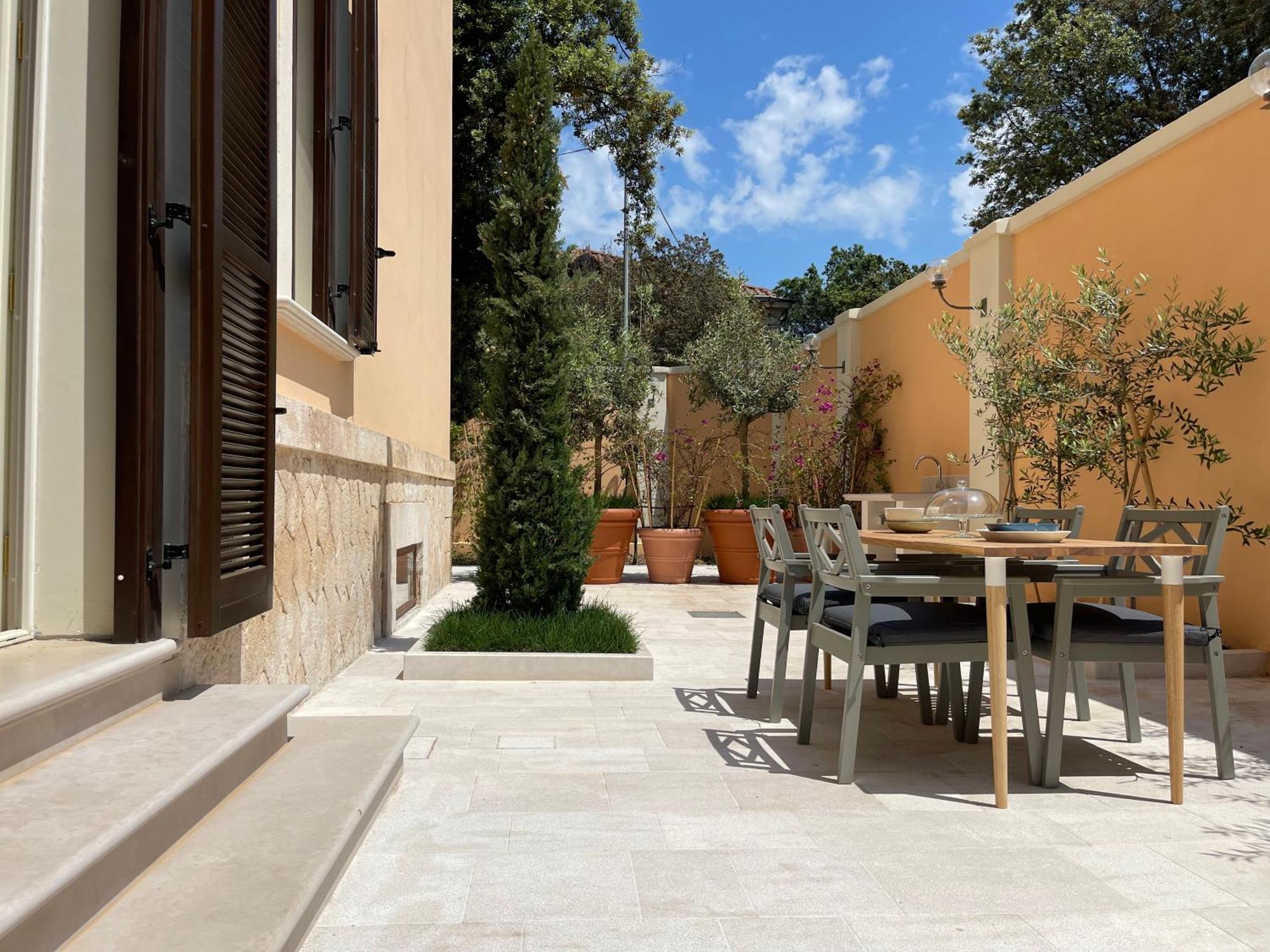 Palazzo Pitagora Hotel Taranto Ngoại thất bức ảnh