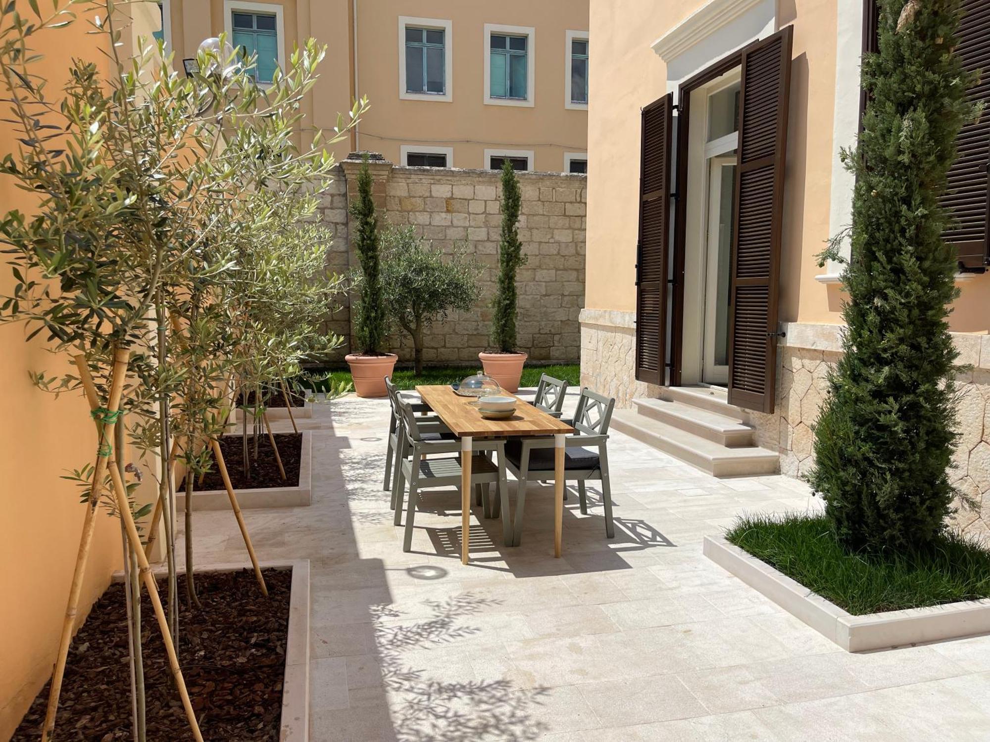 Palazzo Pitagora Hotel Taranto Ngoại thất bức ảnh
